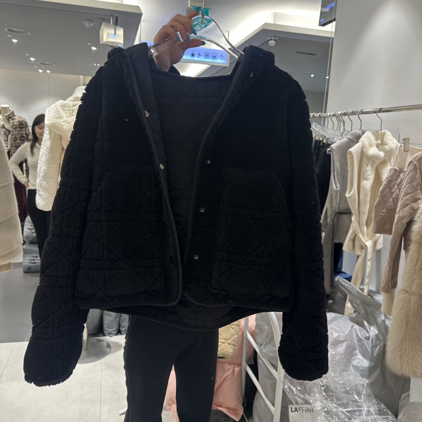 LAFFINE-P東大門㊣代購女裝新品人氣時尚推薦夾克里外穿抓絨LAFFINE-P夾克圖色2