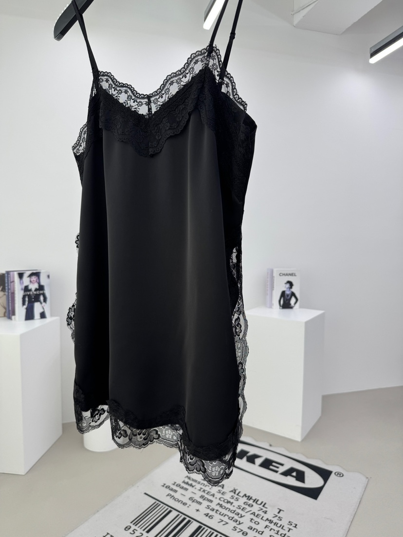 RED-A東大門㊣代購女裝新款休閑推薦25秋冬吊帶背心蕾絲緞面RED-A吊帶/背心圖色2