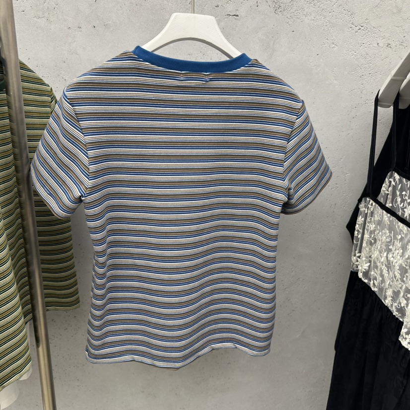 SIXTEEN東大門㊣直郵女士新品熱賣時尚推薦職業25秋冬休閑T恤SIXTEENT恤