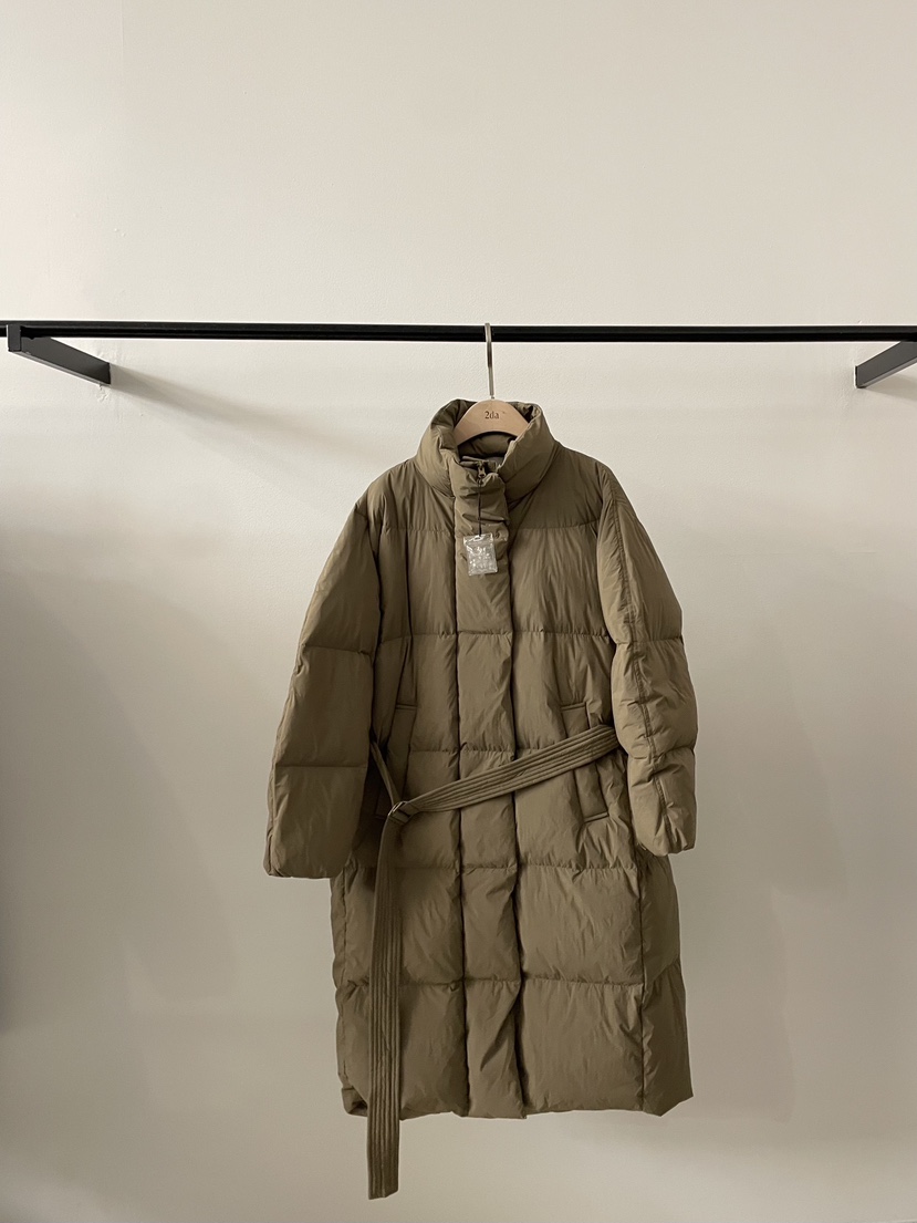 2DA/DARIMI-P東大門㊣直郵女士新品時尚長款羽絨服含腰帶2DA/DARIMI-P長款羽絨服圖色2