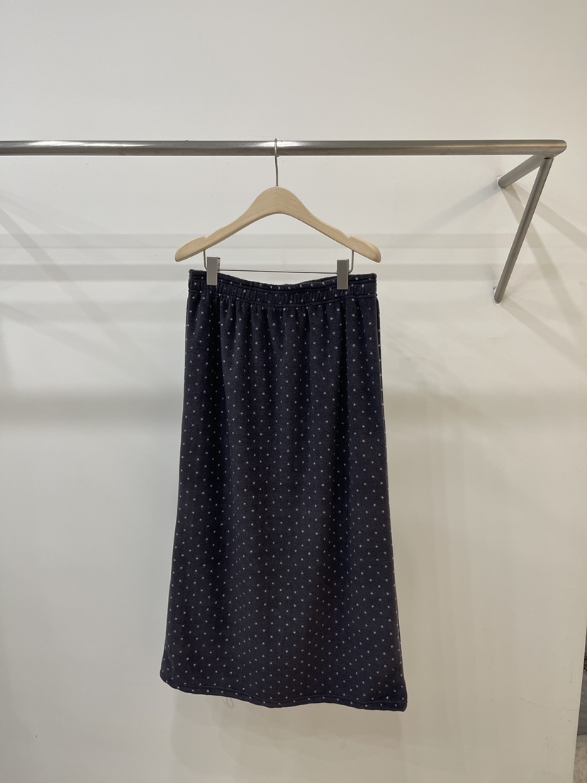 FIFTY東大門㊣實拍女士新品推薦休閑職業人氣熱賣長裙連帽衫FIFTY長裙圖色1墨色