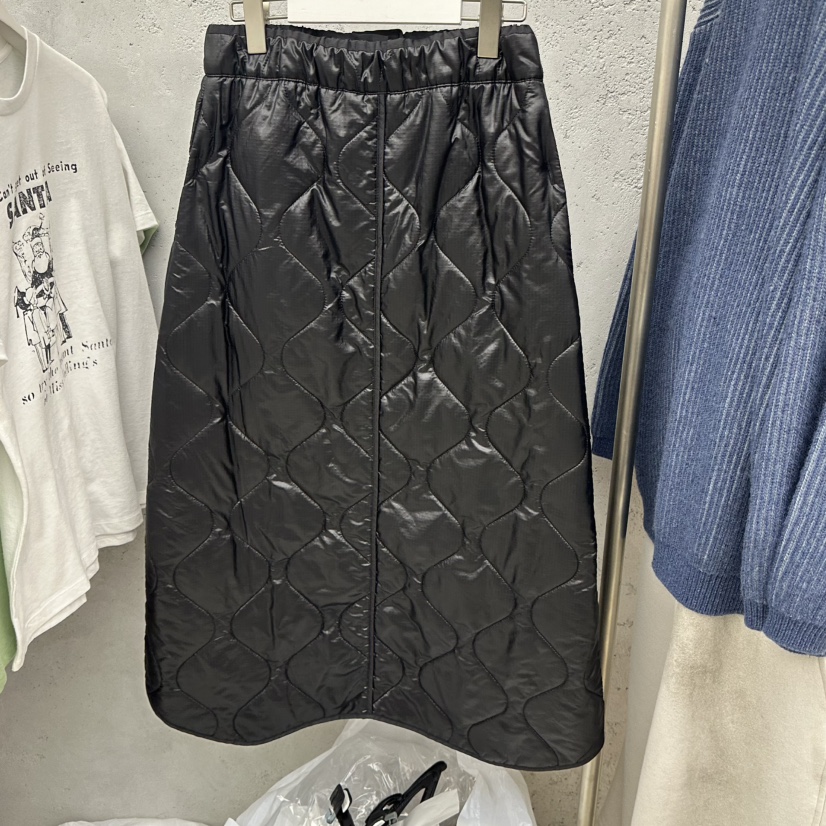 SIXTEEN韓國直郵㊣女士新品25秋冬時尚推薦職業人氣熱賣長裙SIXTEEN長裙