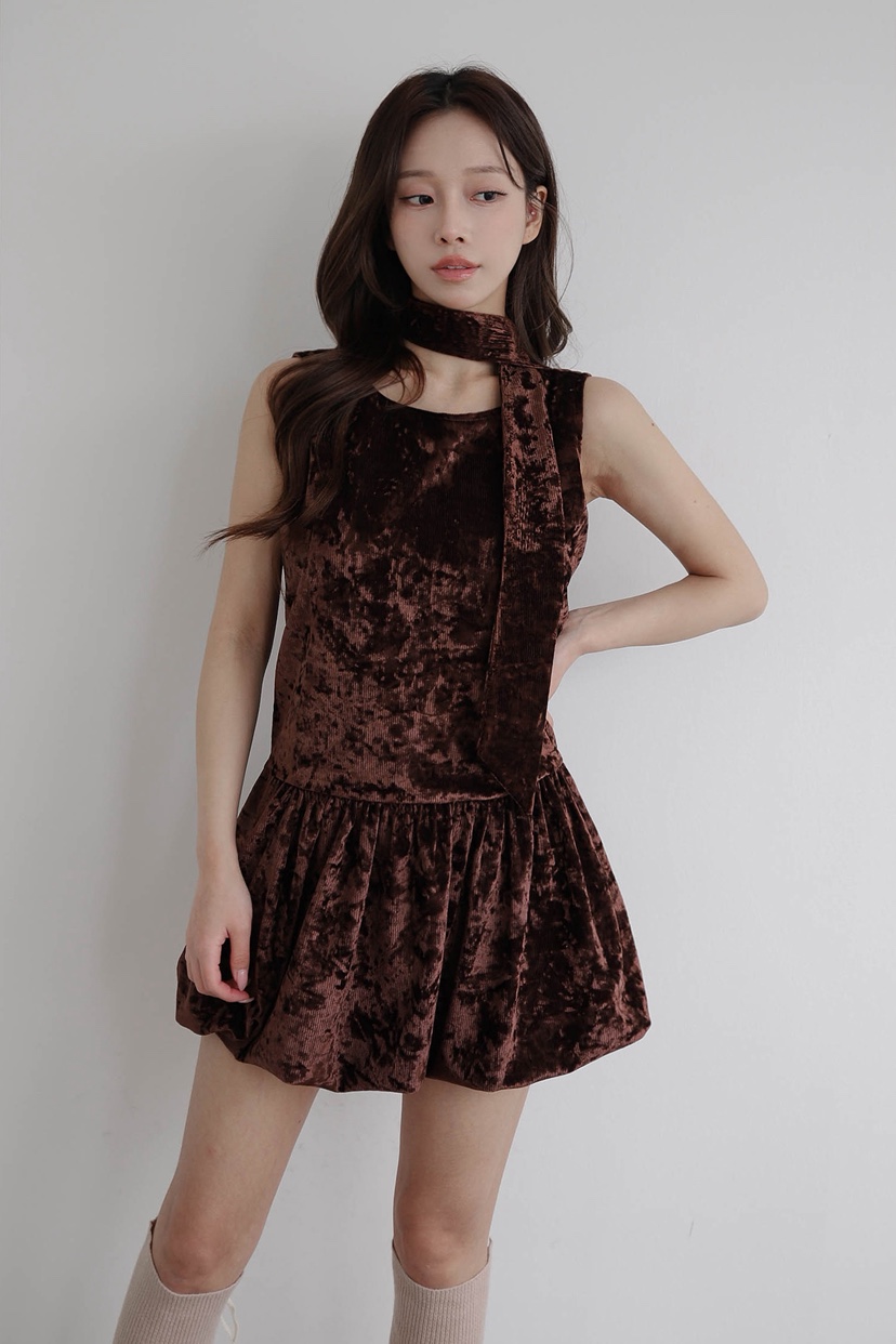 SLIT韓國代購㊣女士新款時尚休閑熱賣25秋冬職業連衣裙含脖帶SLIT連衣裙