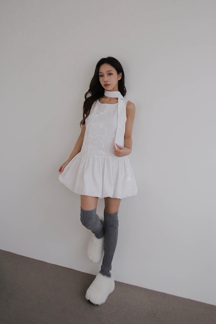 SLIT韓國代購㊣女士新款時尚休閑熱賣25秋冬職業連衣裙含脖帶SLIT連衣裙