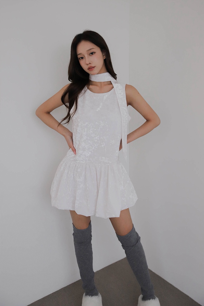 SLIT韓國代購㊣女士新款時尚休閑熱賣25秋冬職業連衣裙含脖帶SLIT連衣裙