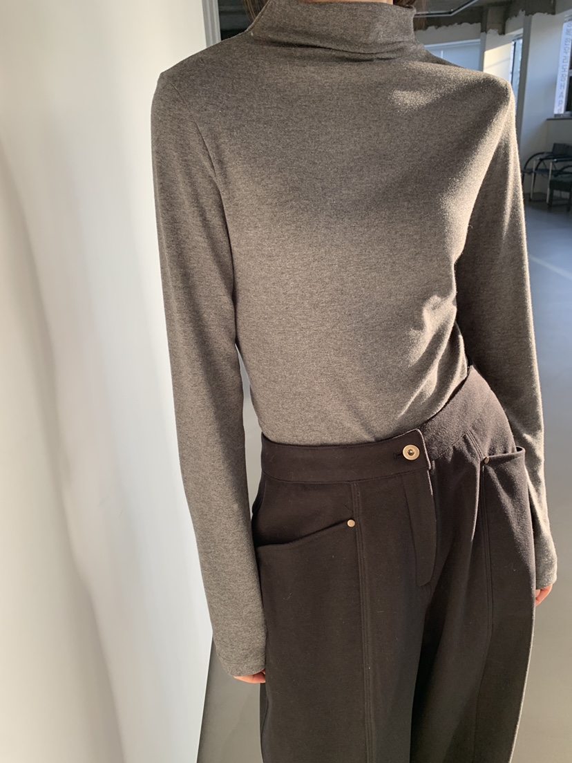 LOGARDEN韓國代購㊣女裝新款熱賣25秋冬推薦人氣長袖T恤柔軟LO GARDEN長袖T恤