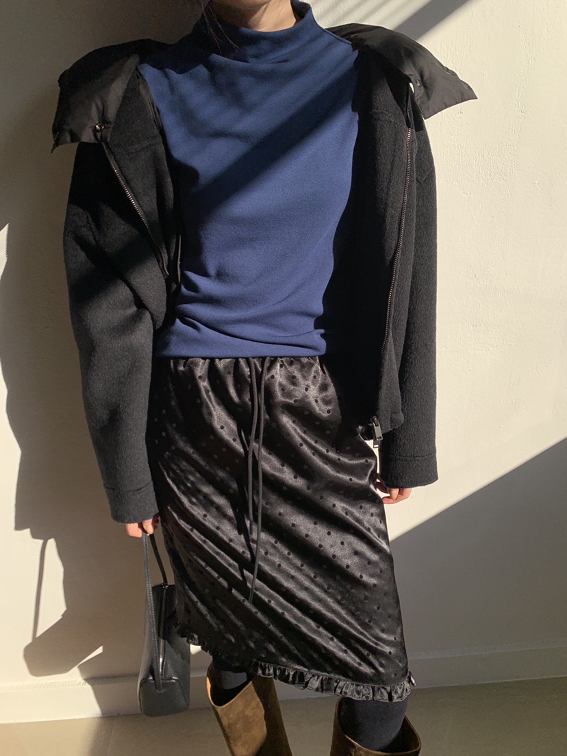 LOGARDEN韓國代購㊣女裝新款熱賣25秋冬推薦人氣長袖T恤柔軟LO GARDEN長袖T恤