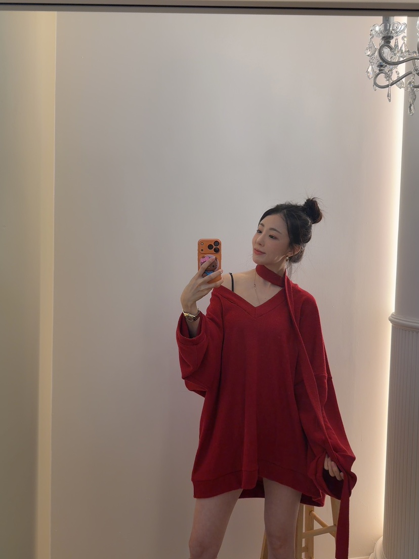 PALETTE-Q東大門㊣直郵女裝新品25秋冬熱賣人氣衛衣V領圍巾PALETTE-Q衛衣