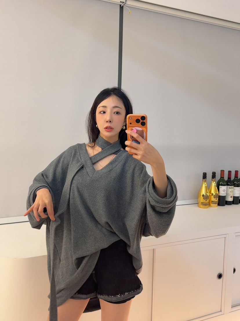 PALETTE-Q東大門㊣直郵女裝新品25秋冬熱賣人氣衛衣V領圍巾PALETTE-Q衛衣