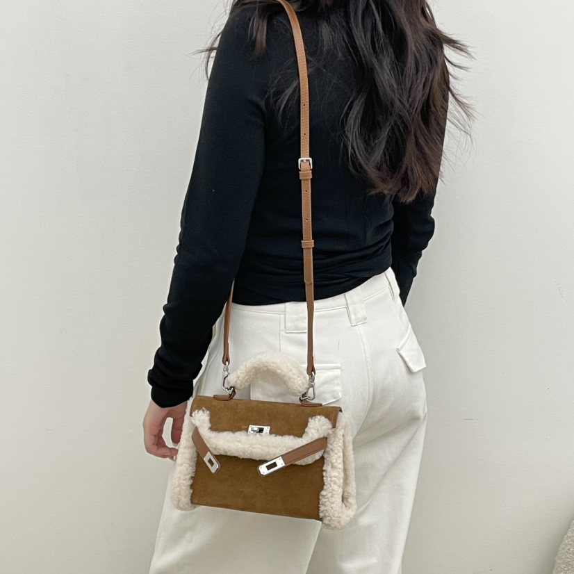 J PLACE韓國直郵㊣女裝新品熱賣25秋冬休閑時尚單肩斜跨包J PLACE單肩/斜跨包