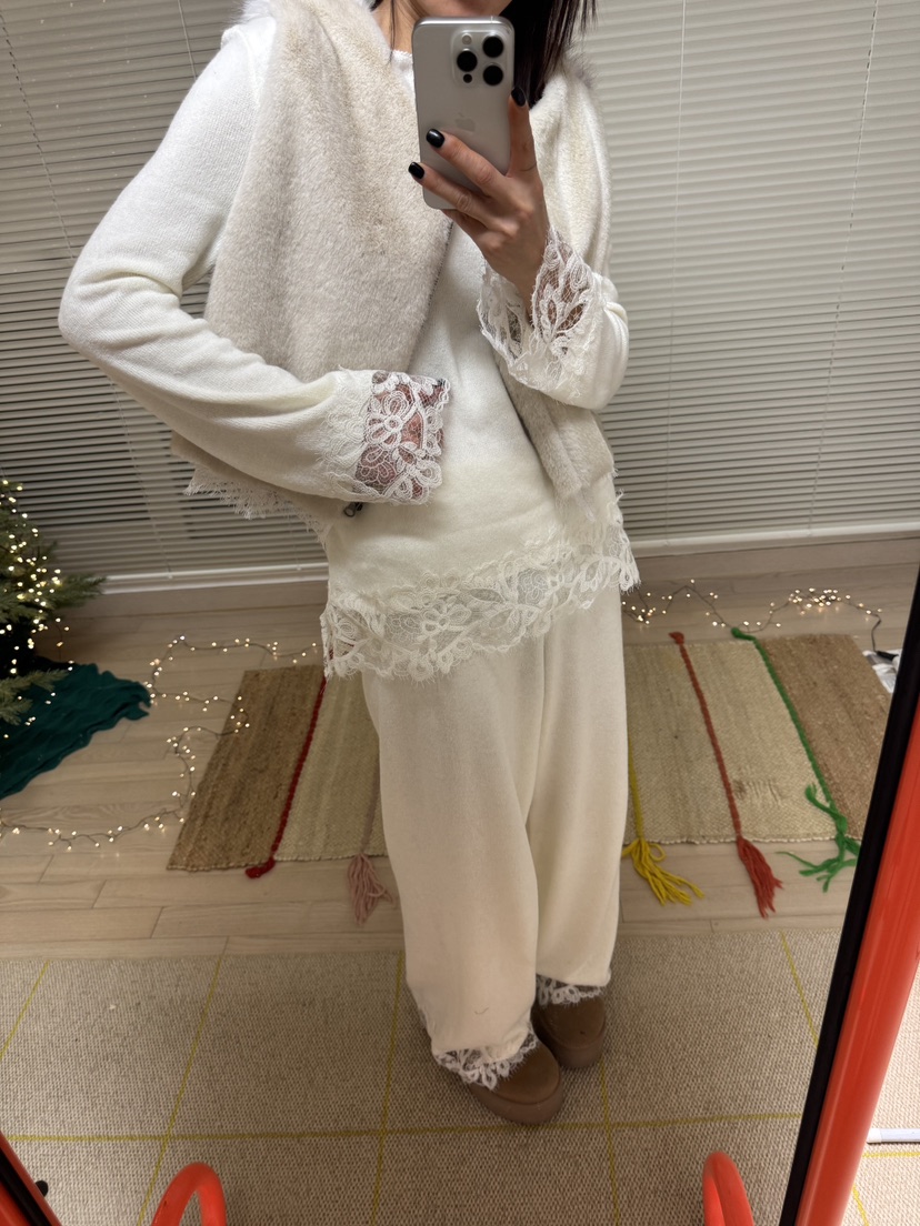 FRANC—L韓國直郵㊣女士新品人氣休閑推薦職業25秋冬長袖T恤蕾絲FRANC長袖T恤