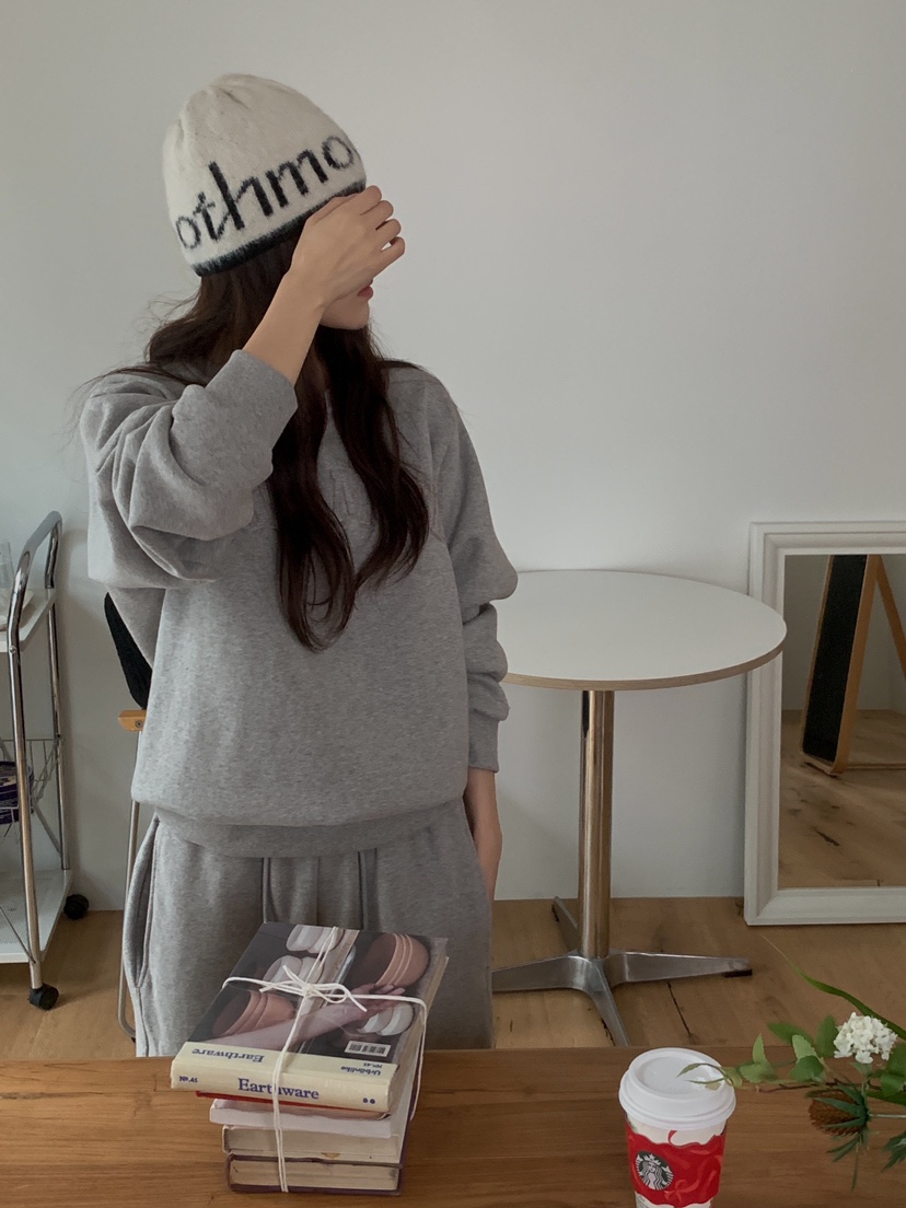 FORMSTUDIO東大門㊣實拍女士新款職業熱賣25秋冬時尚人氣衛衣FORMSTUDIO衛衣