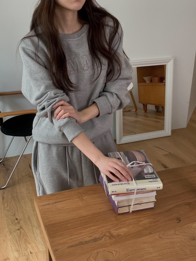 FORMSTUDIO東大門㊣實拍女士新款職業熱賣25秋冬時尚人氣衛衣FORMSTUDIO衛衣