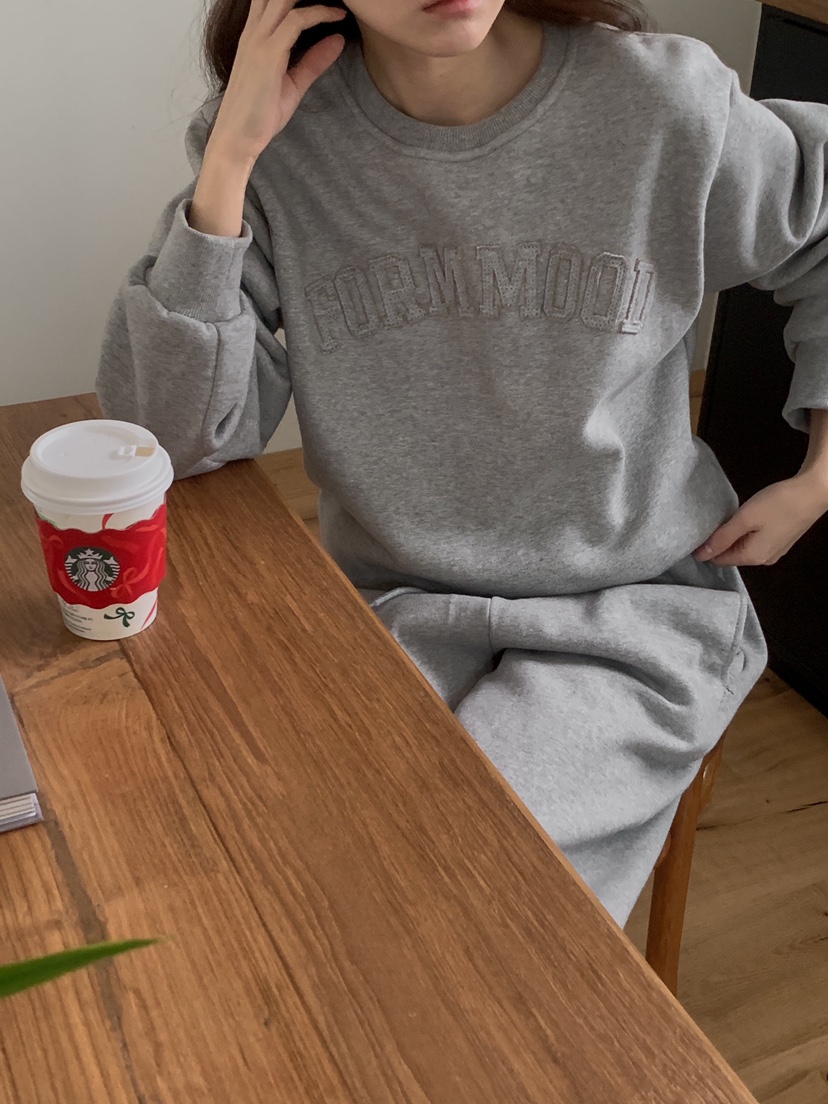 FORMSTUDIO東大門㊣實拍女士新款職業熱賣25秋冬時尚人氣衛衣FORMSTUDIO衛衣