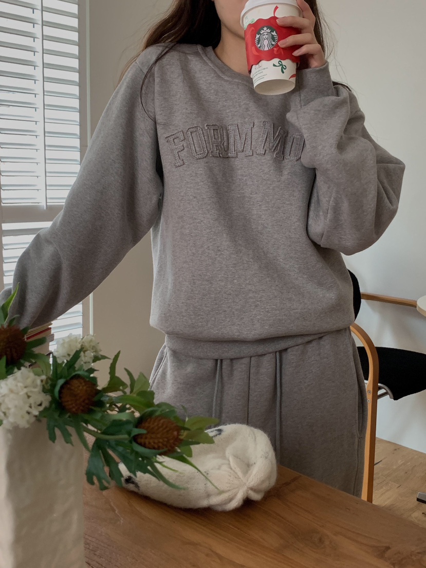 FORMSTUDIO東大門㊣實拍女士新款職業熱賣25秋冬時尚人氣衛衣FORMSTUDIO衛衣圖色1