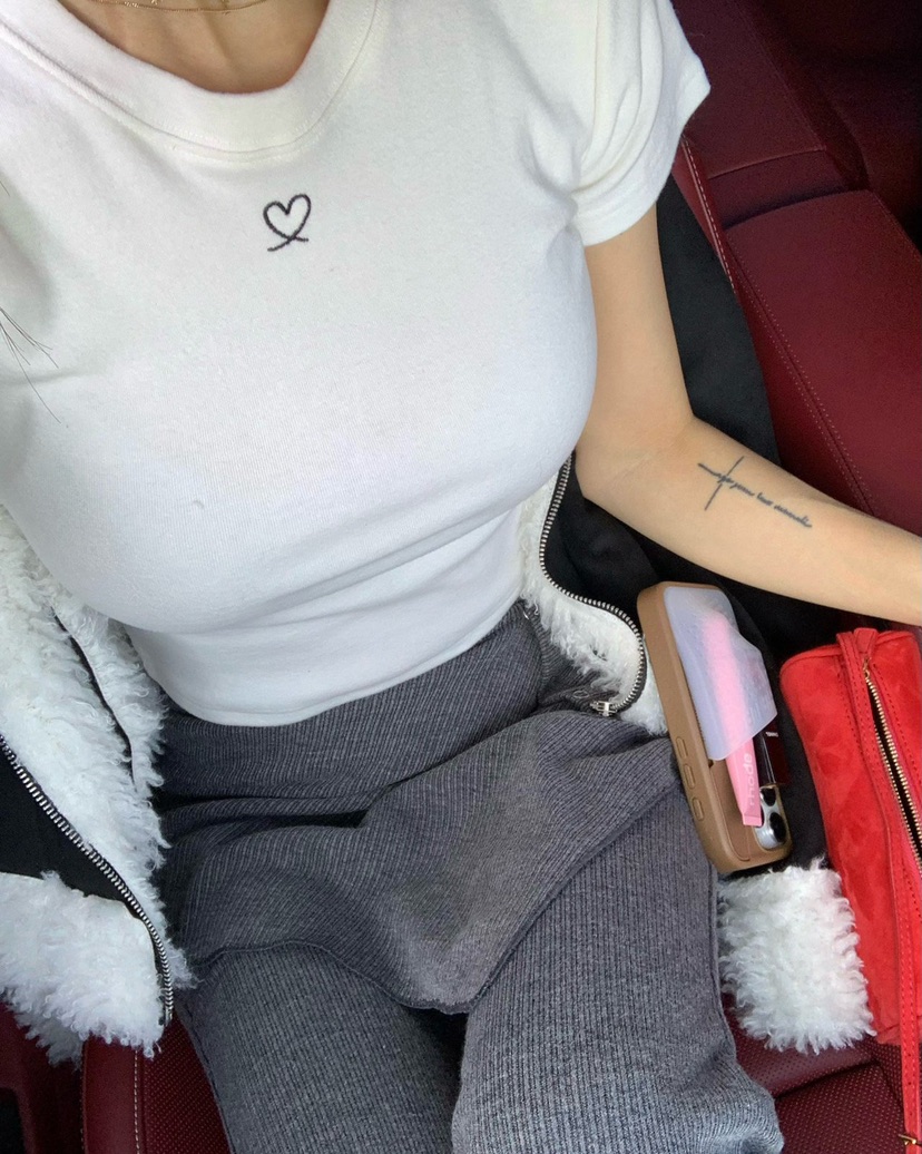 REVE CITE-L東大門㊣實拍女裝新品休閑熱賣推薦時尚職業T恤REVE CITET恤