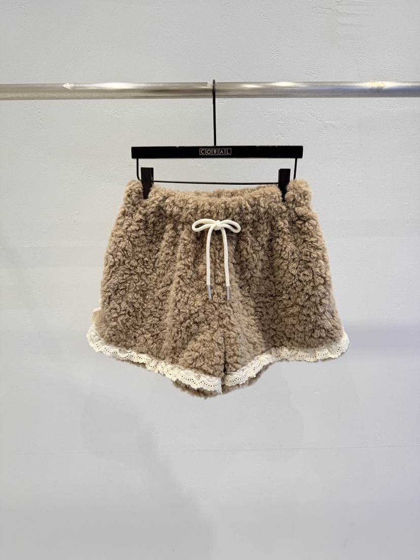 CORAL東大門㊣代購女裝新款職業熱賣25秋冬休閑人氣短褲蕾絲CORAL短褲圖色2