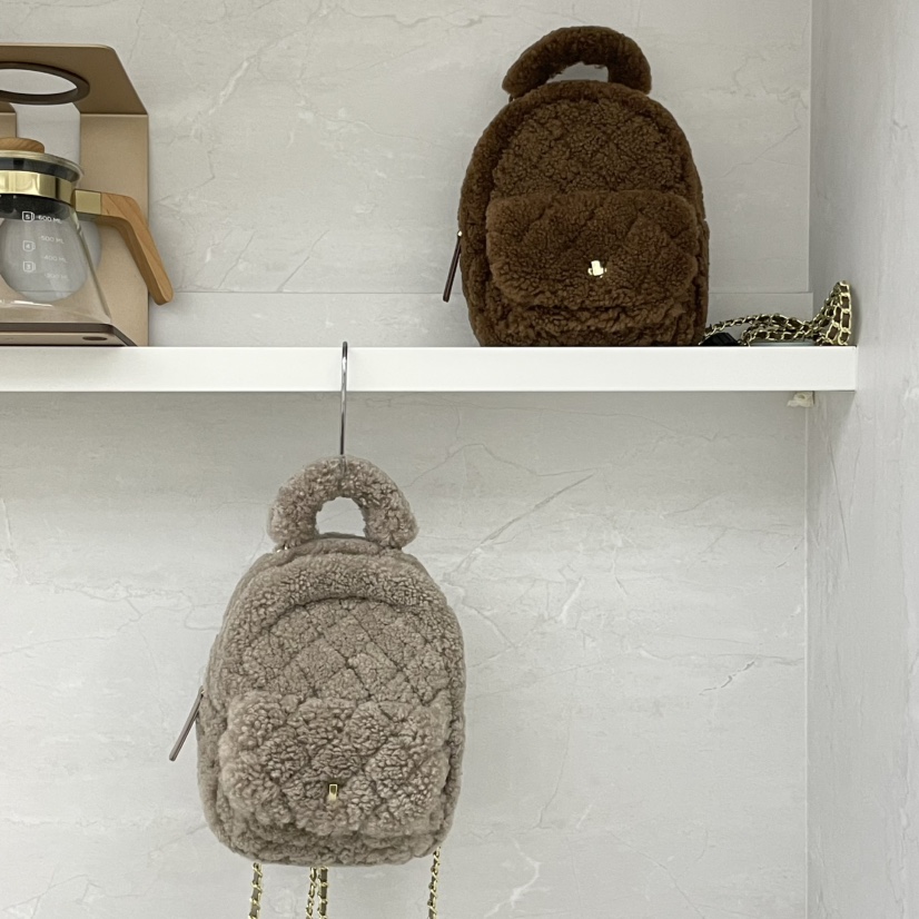 J PLACE東大門㊣直郵女裝新品推薦時尚熱賣職業雙肩背包羊毛J PLACE雙肩背包