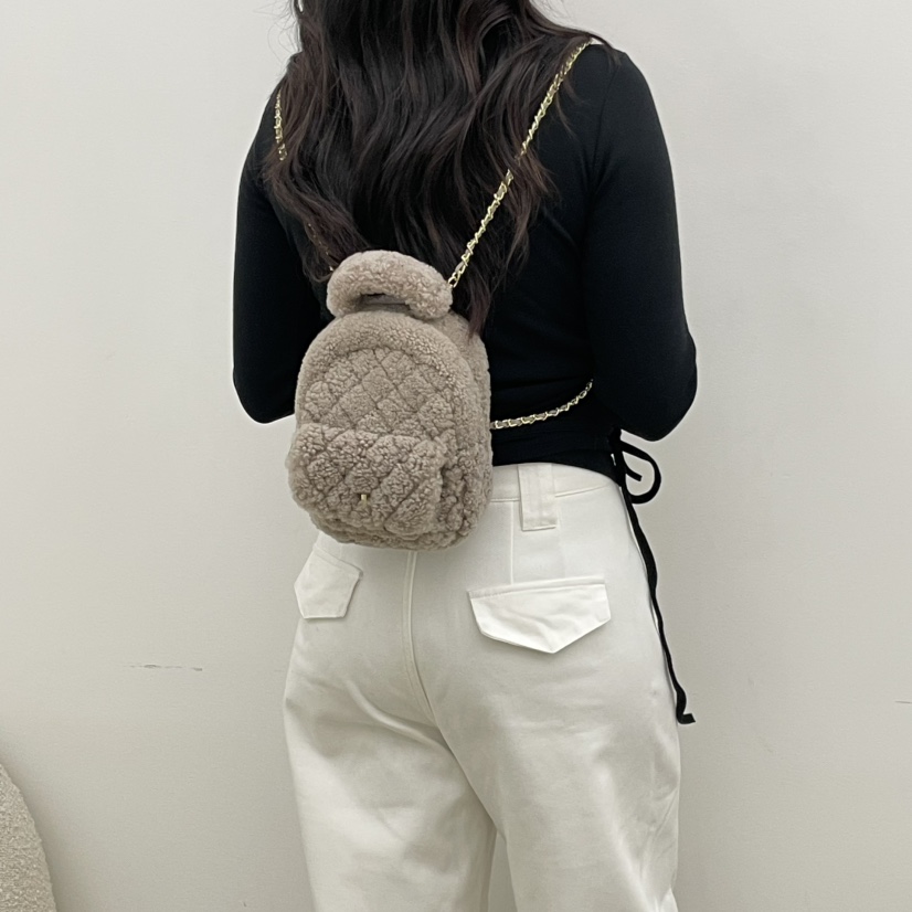 J PLACE東大門㊣直郵女裝新品推薦時尚熱賣職業雙肩背包羊毛J PLACE雙肩背包