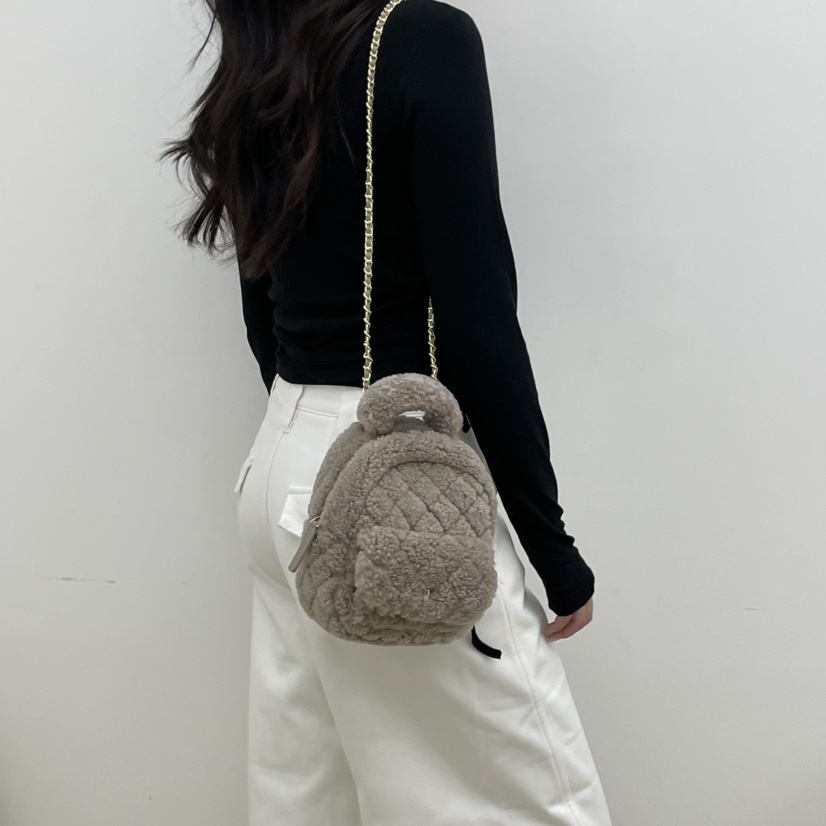 J PLACE東大門㊣直郵女裝新品推薦時尚熱賣職業雙肩背包羊毛J PLACE雙肩背包