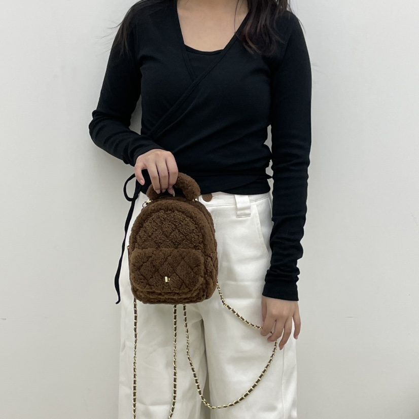 J PLACE東大門㊣直郵女裝新品推薦時尚熱賣職業雙肩背包羊毛J PLACE雙肩背包