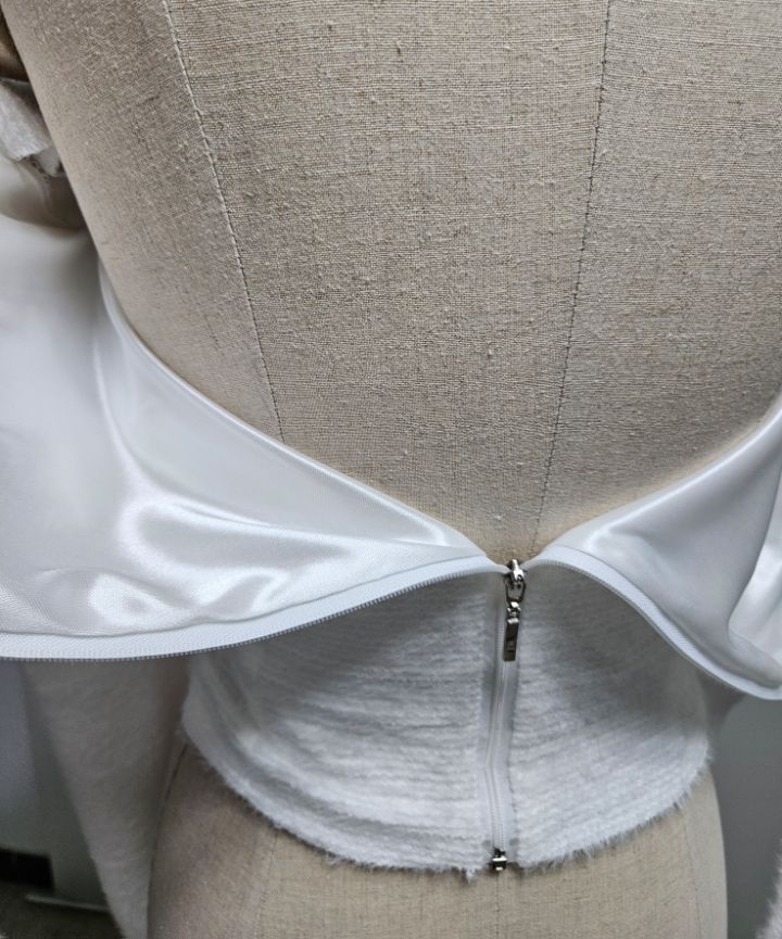 HIGH HEELS韓國代購㊣女士新品職業人氣熱賣時尚襯衫蕾絲衫HIGH HEELS襯衫/蕾絲衫