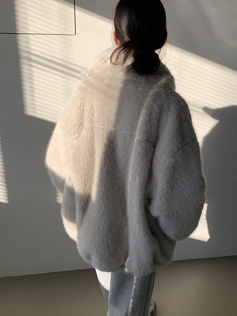 LOGARDEN東大門㊣代購女士新品熱賣人氣時尚短款大衣毛絨高領LO GARDEN短款大衣