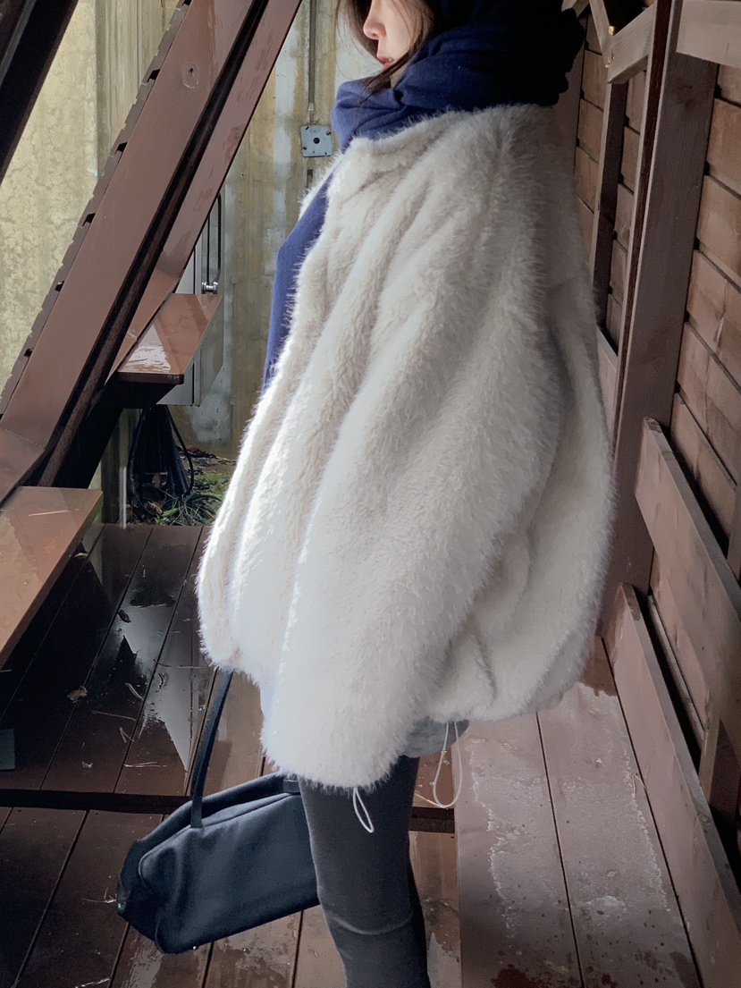 LOGARDEN東大門㊣代購女士新品熱賣人氣時尚短款大衣毛絨高領LO GARDEN短款大衣