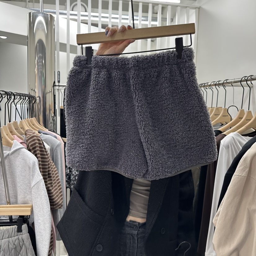 VENEFIT東大門㊣直郵女裝新款休閑熱賣人氣25秋冬推薦職業短褲VENEFIT/JENNIE短褲