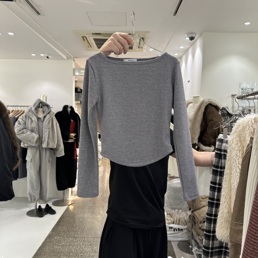 BAIE.38東大門㊣直郵女士新品休閑熱賣人氣時尚長袖T恤船領BAIE.38長袖T恤圖色1