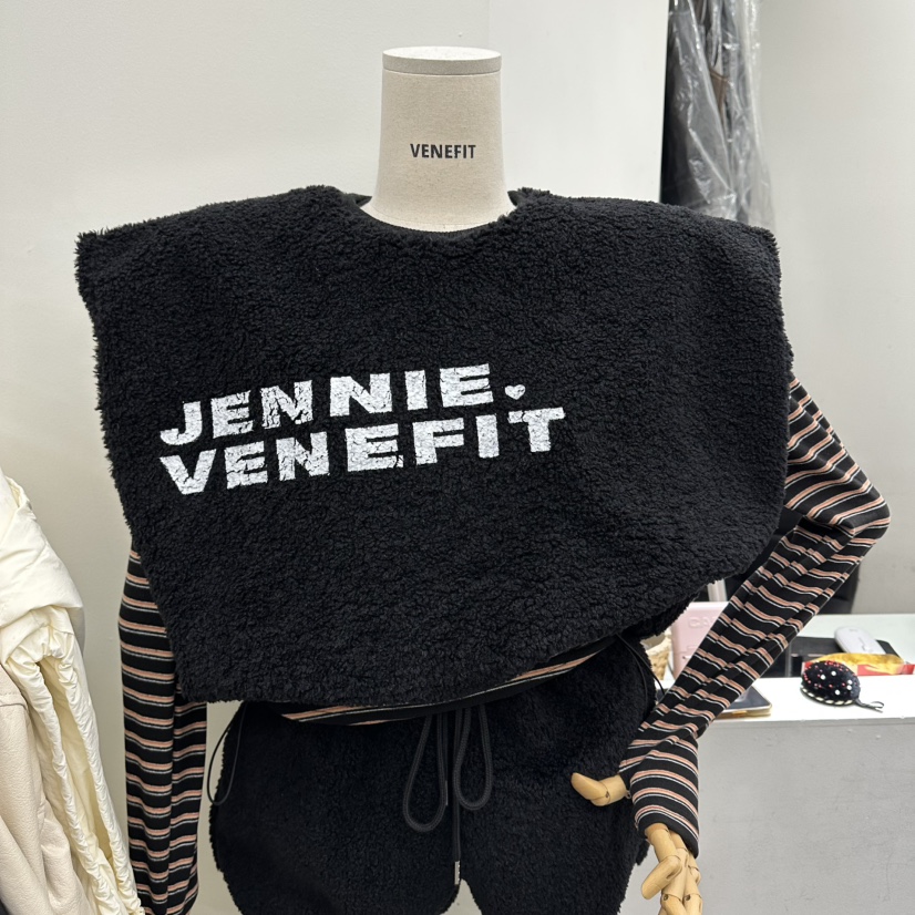 VENEFIT東大門㊣實拍女士新款職業25秋冬推薦人氣吊帶背心抓絨VENEFIT/JENNIE吊帶/背心圖色3