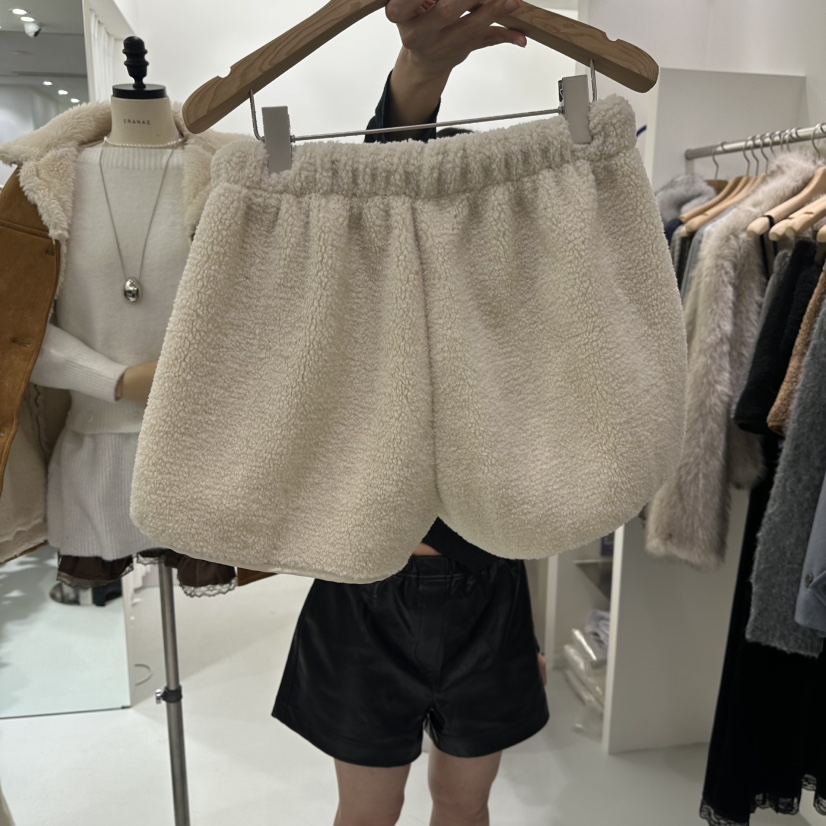 AHOY東大門㊣直郵女裝新品推薦25秋冬休閑人氣熱賣職業短褲AHOY短褲