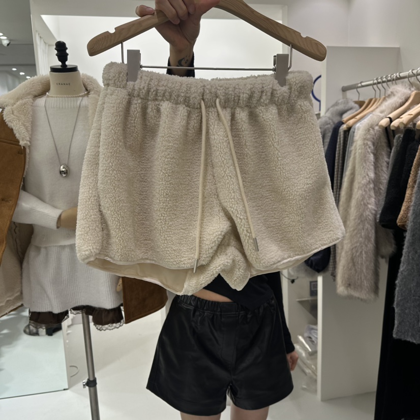 AHOY東大門㊣直郵女裝新品推薦25秋冬休閑人氣熱賣職業短褲AHOY短褲圖色1