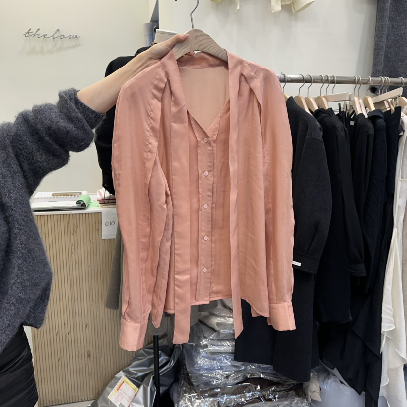 THE LOW韓國代購㊣女士新品時尚休閑人氣推薦25秋冬襯衫蕾絲衫THE LOW襯衫/蕾絲衫圖色2