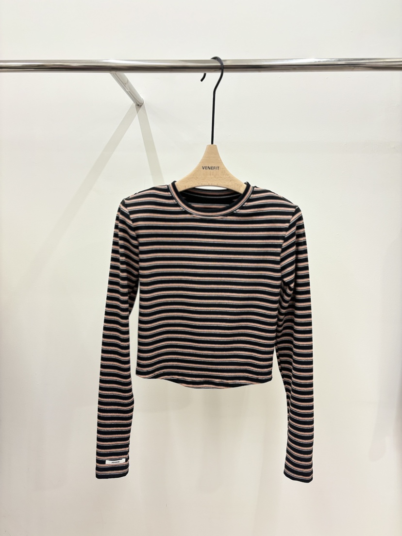 VENEFIT韓國直郵㊣女士新品人氣時尚推薦熱賣休閑25秋冬長袖T恤VENEFIT/JENNIE長袖T恤圖色2粉色