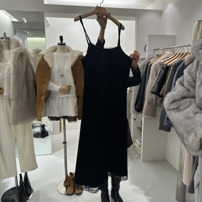 AHOY韓國直郵㊣女士新品人氣職業時尚25秋冬連衣裙蕾絲絲絨AHOY連衣裙