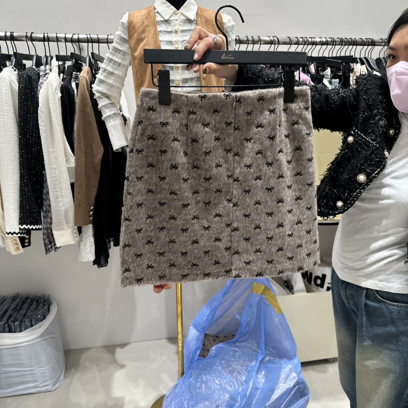 LOTTIMO韓國直郵㊣女士新款人氣25秋冬職業熱賣推薦時尚短裙LOTTIMO短裙