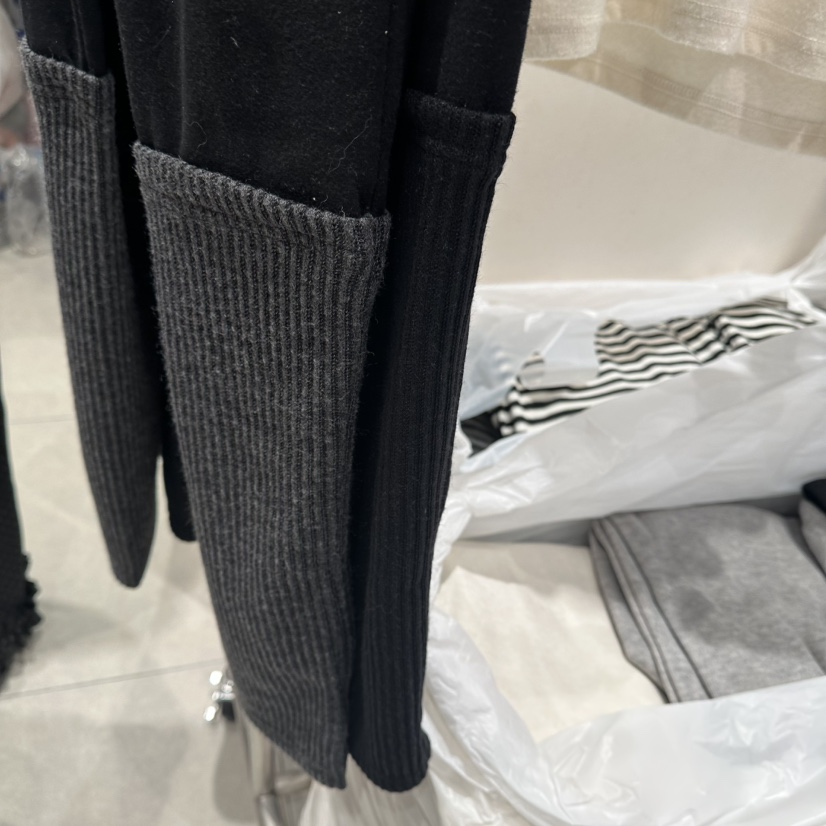 J.BALLOON韓國直郵㊣女裝新品時尚推薦25秋冬打底褲鯊魚褲保暖J.BALLOON打底褲/鯊魚褲