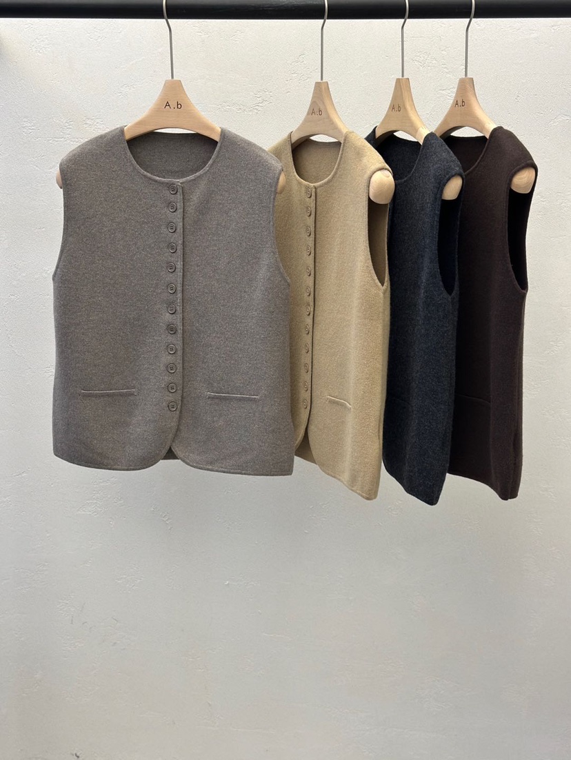 AUTUMN BEIGE-Q東大門㊣直郵女士新品職業25秋冬馬甲紐扣背心A.b/AUTUMN BEIGE馬甲
