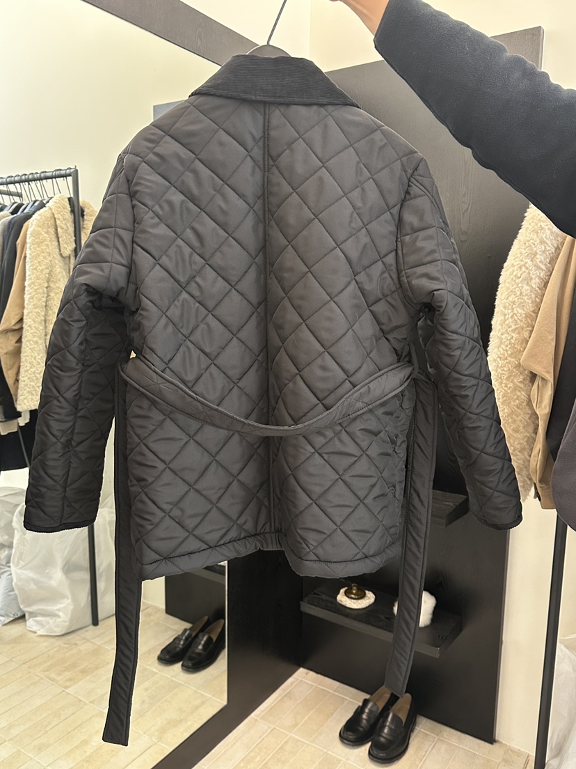 MOANI韓國代購㊣女士新品職業休閑熱賣人氣時尚推薦夾克絎縫MOANI夾克