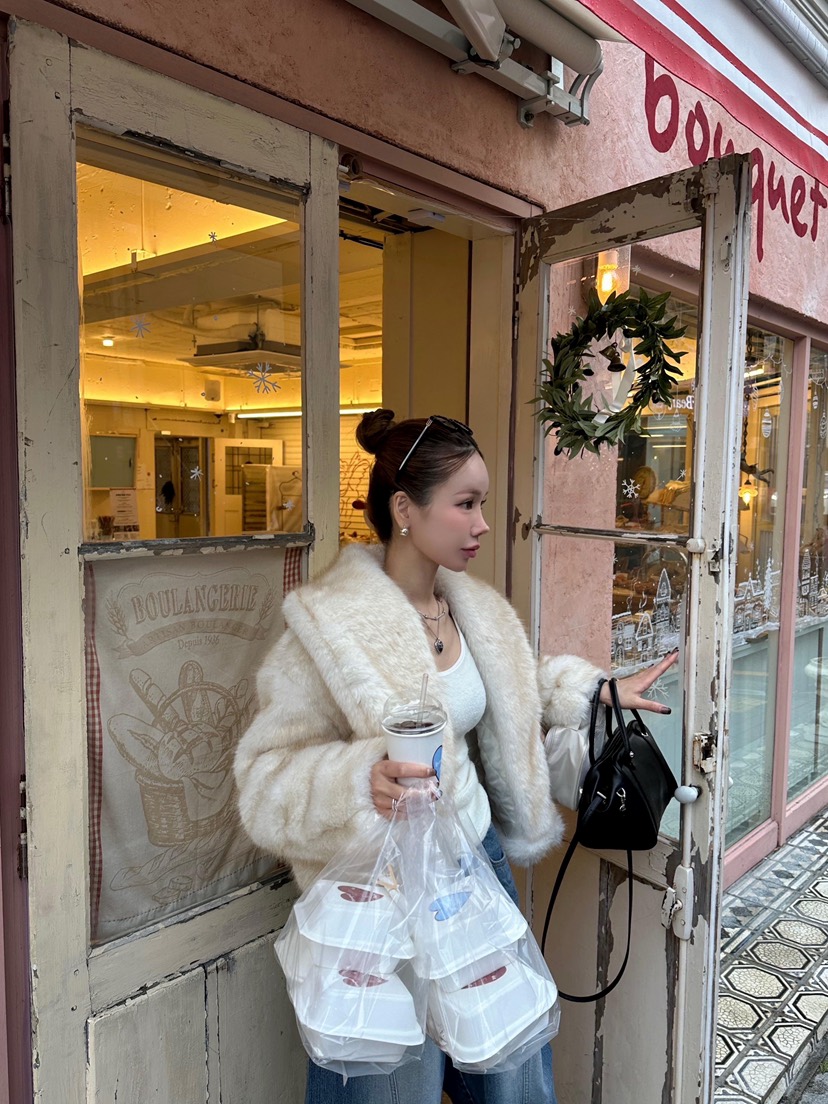 ZEROZERO韓國直郵㊣女裝新款職業熱賣時尚人氣短款大衣皮草ZEROZERO短款大衣