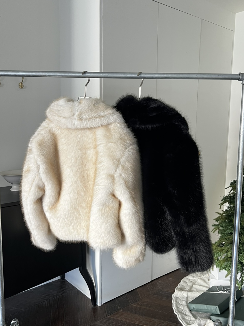 ZEROZERO韓國直郵㊣女裝新款職業熱賣時尚人氣短款大衣皮草ZEROZERO短款大衣