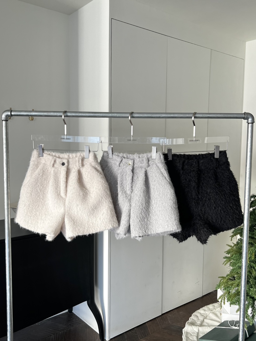 ZEROZERO東大門㊣直郵女裝新款人氣真品時尚短褲馬海毛褶裥ZEROZERO短褲