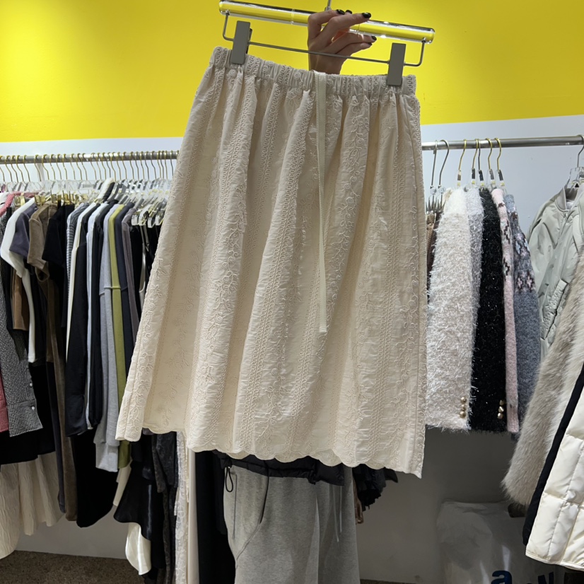 LE MASTERPLACE韓國直郵㊣女士新品人氣半身裙中短裙刺繡復古Le masterpiece半身裙/中短裙圖色1