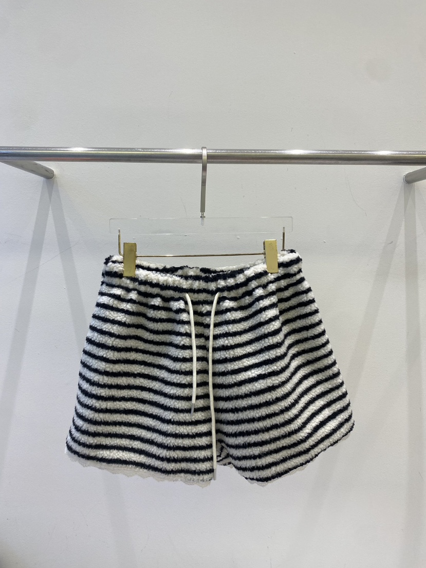 BLACK BIJOU東大門㊣直郵女裝新款真品時尚職業熱賣25秋冬短褲BLACK BIJOU短褲圖色3