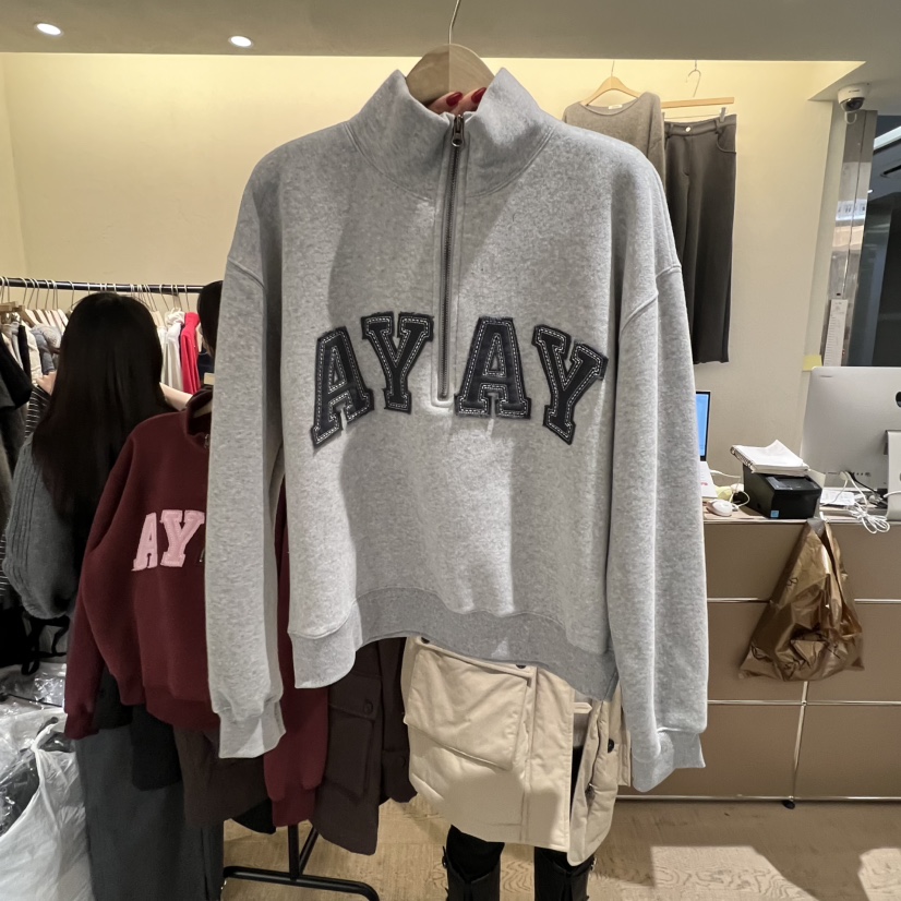 W AND J東大門㊣代購女裝新款時尚職業休閑人氣25秋冬衛衣W AND J衛衣圖色1