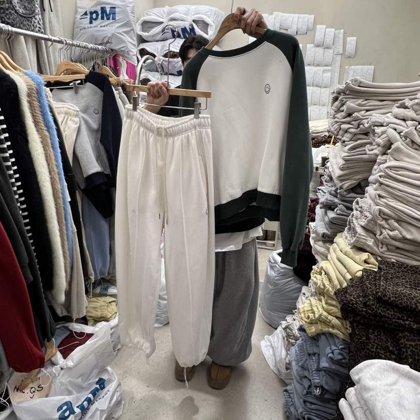 BREEZE東大門㊣代購女裝新款時尚熱賣人氣推薦休閑25秋冬衛衣BREEZE衛衣