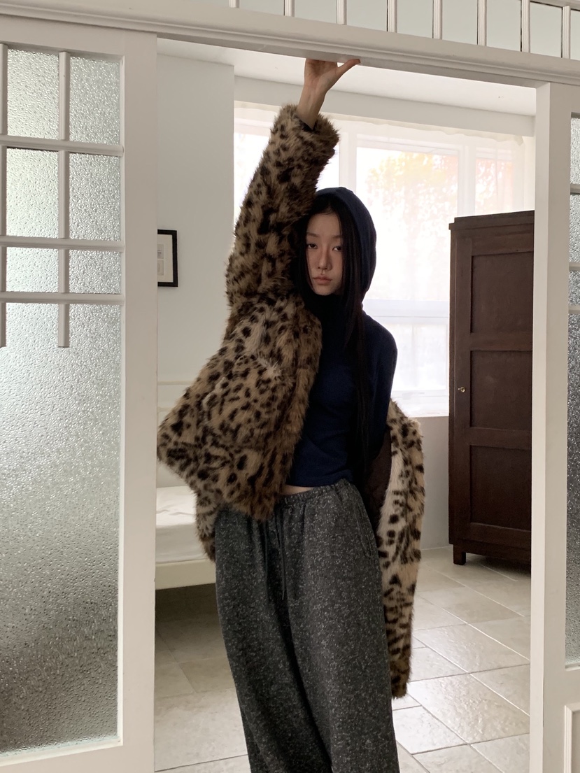 SUNDER MARKET韓國直郵㊣女裝新款25秋冬時尚休閑短款大衣SUNDER MARKET短款大衣