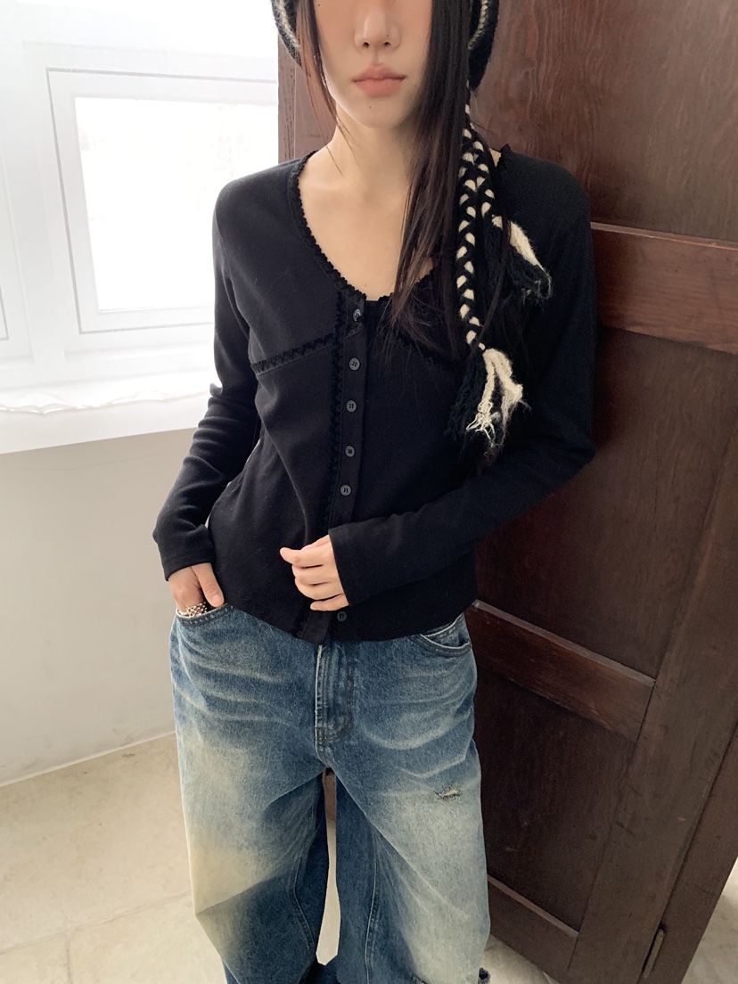 SUNDER MARKET韓國代購㊣女裝新款推薦熱賣時尚長袖T恤蕾絲SUNDER MARKET長袖T恤圖色2