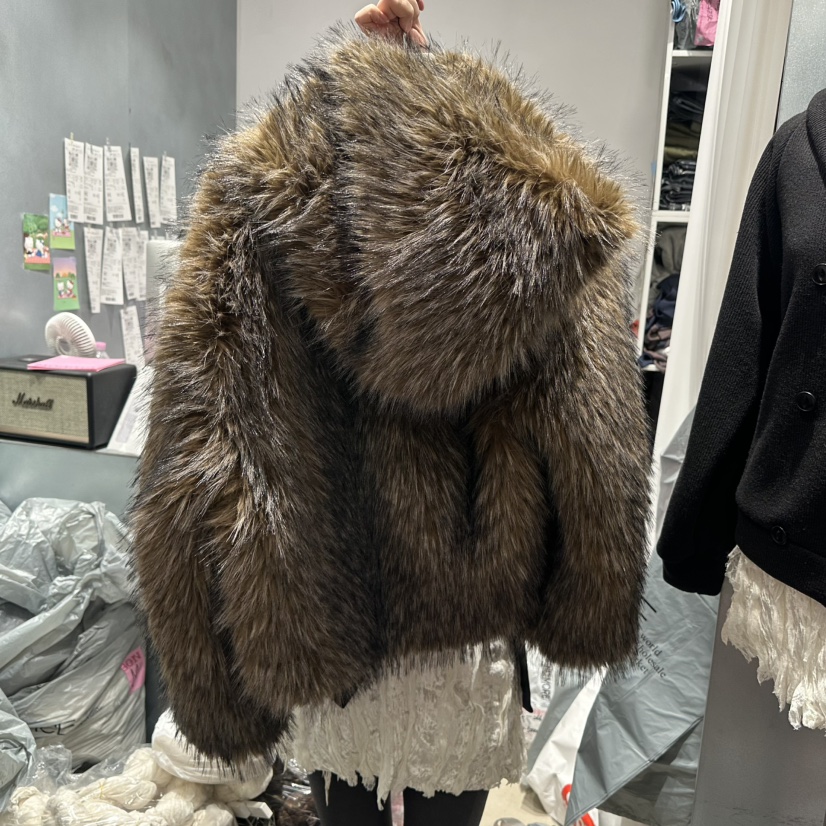 RIBBON東大門㊣直郵女裝新款推薦真品時尚短款大衣皮草連帽RIBBON短款大衣